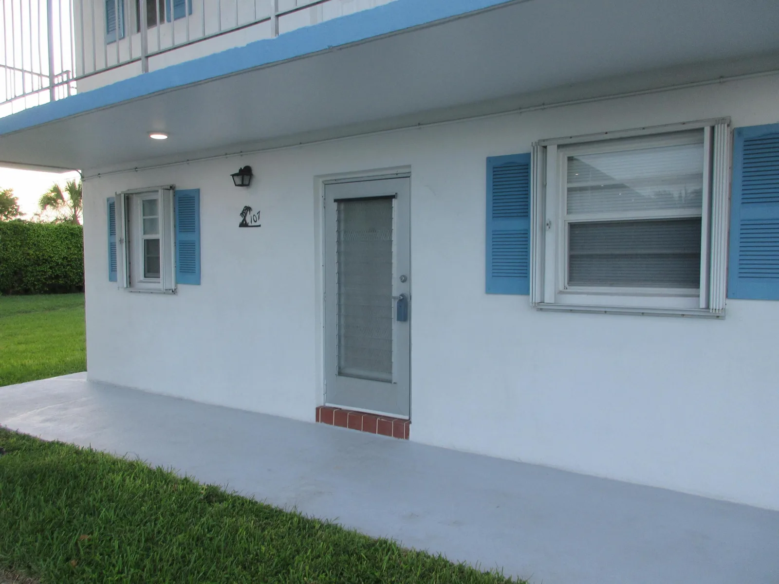 Leisureville Lake Condo