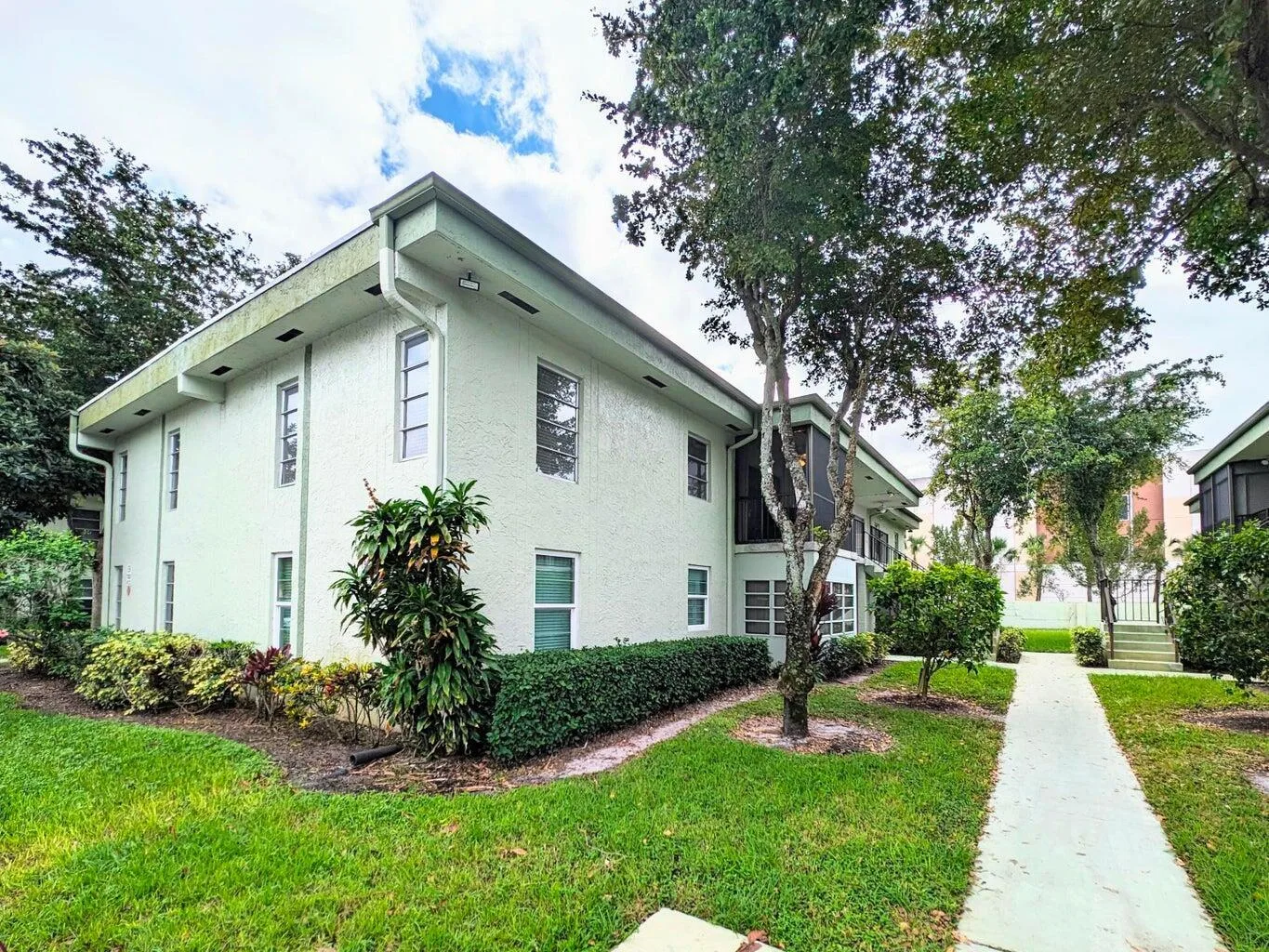 Evergreen I Of Vills Of Oriole Condo