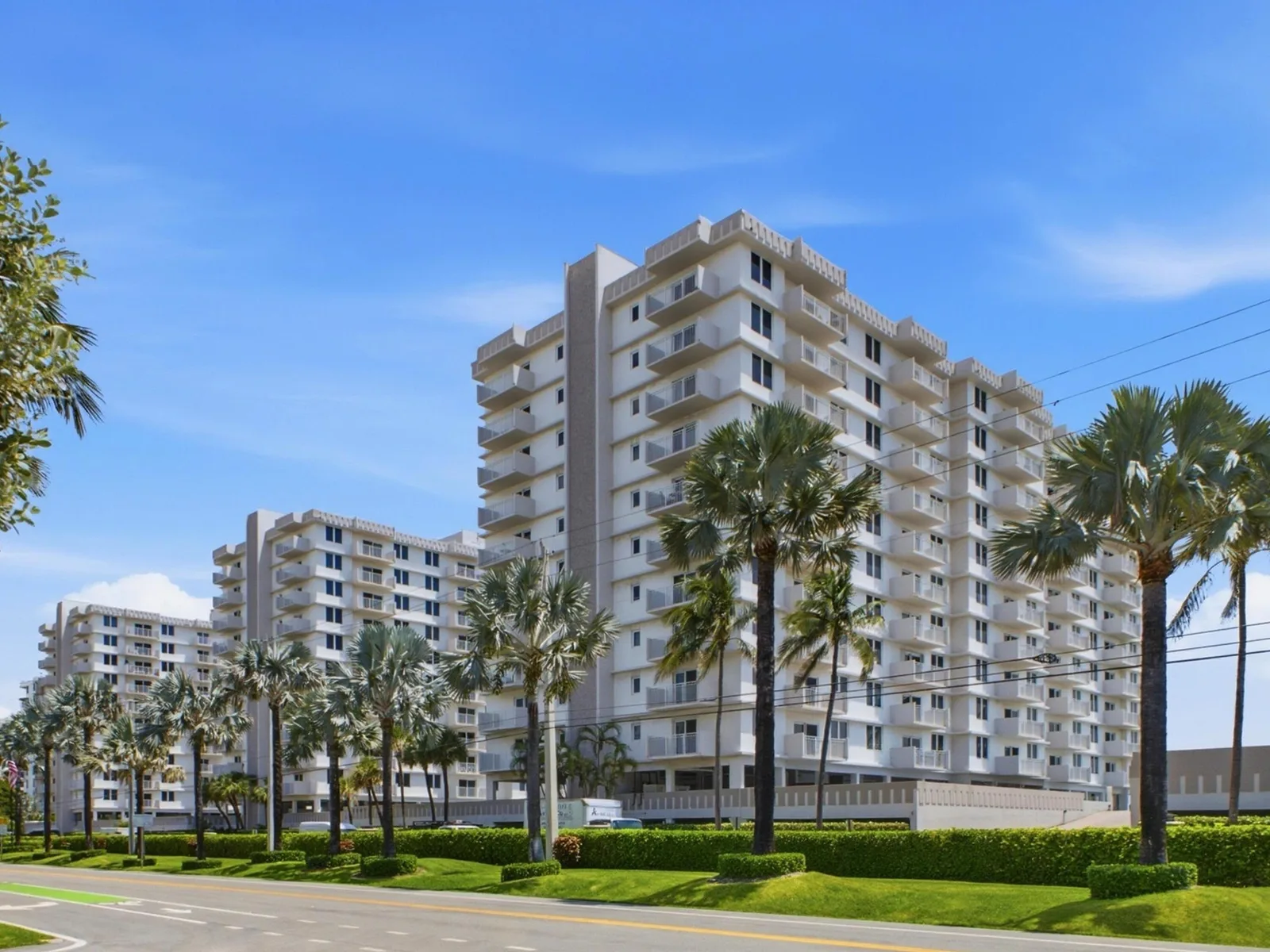 Ambassadors V North Condo