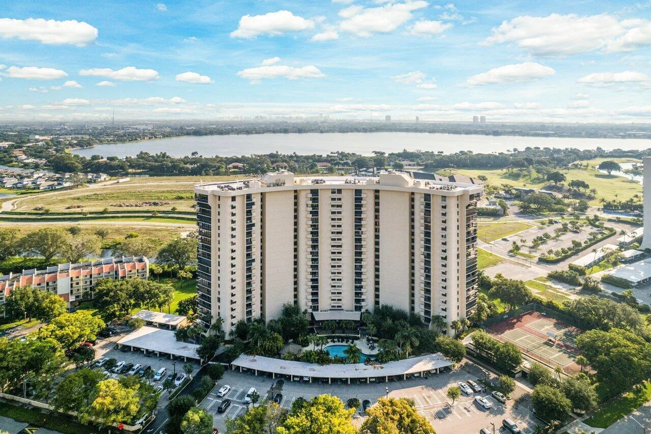 Envoy Condo