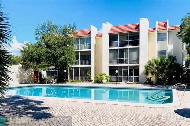 Spanish Oaks Condo