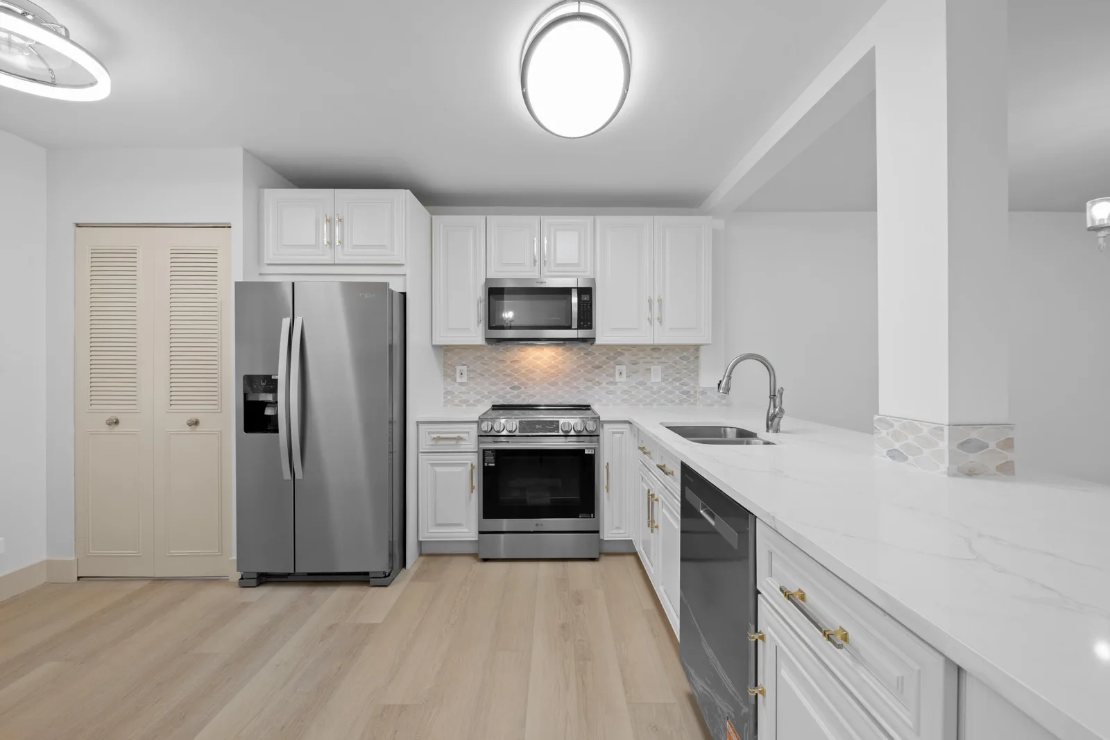 Palm Lakes Condo