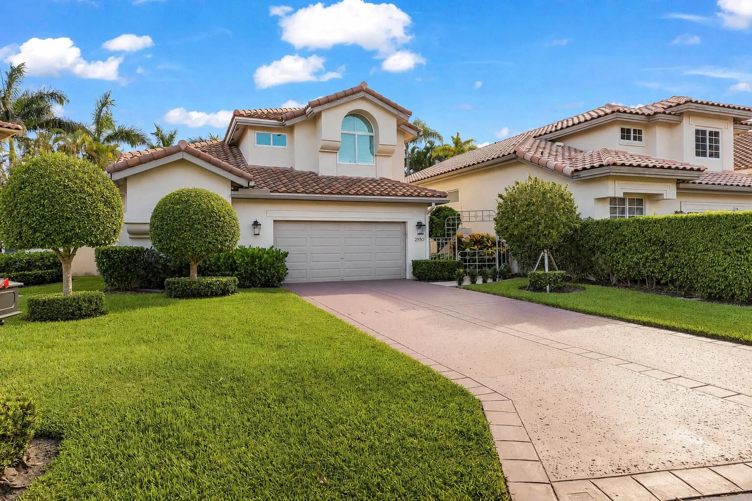 Laurel Pointe