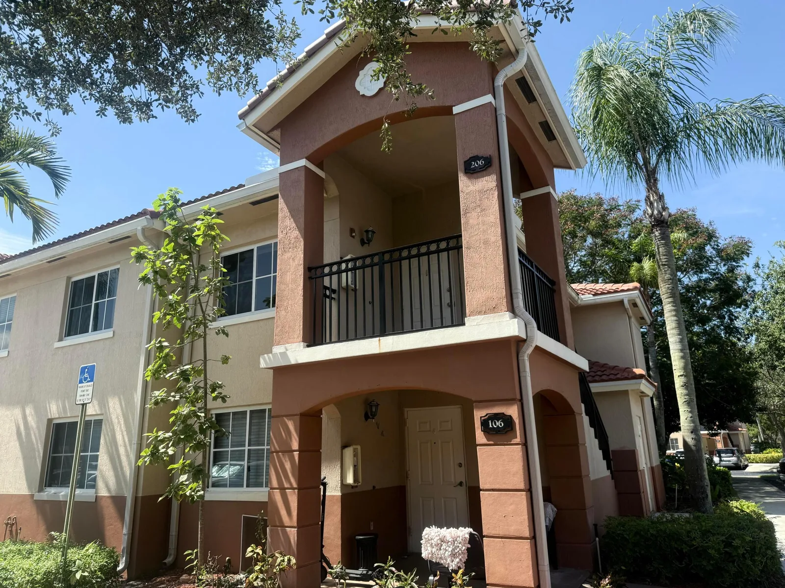 Cove At Briar Bay Condo