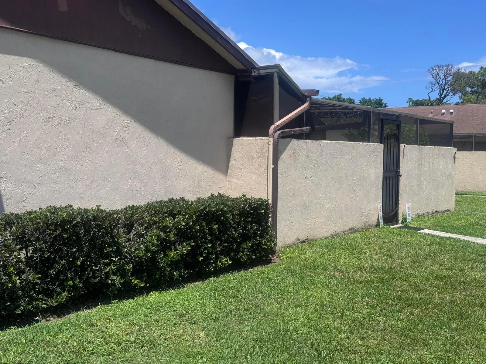Sunny Palms Villas