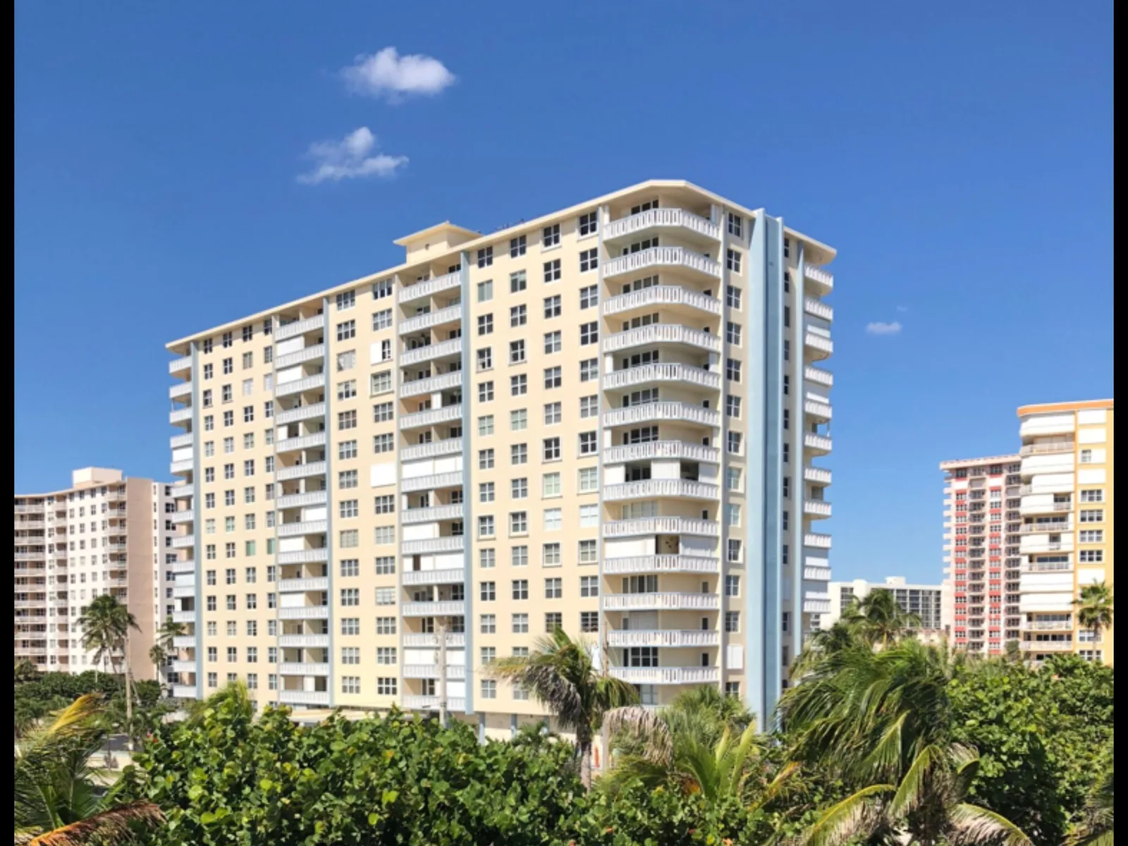 Jamaica House Condominium