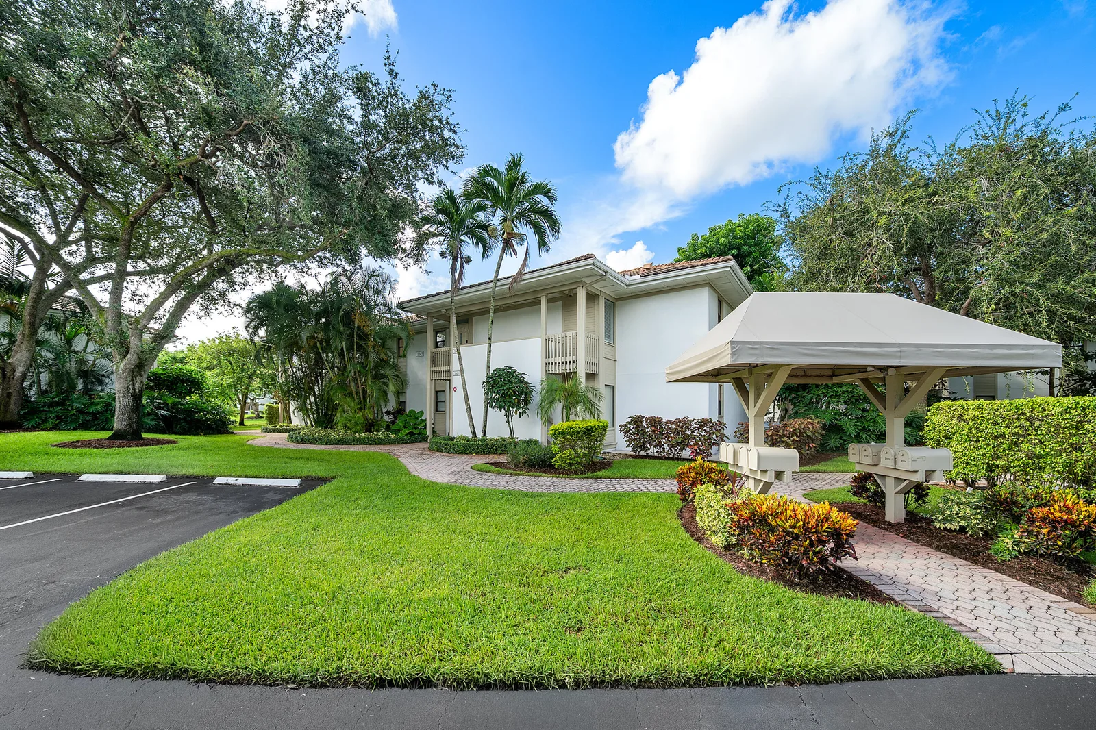 Brookwood Of Boca West Condo