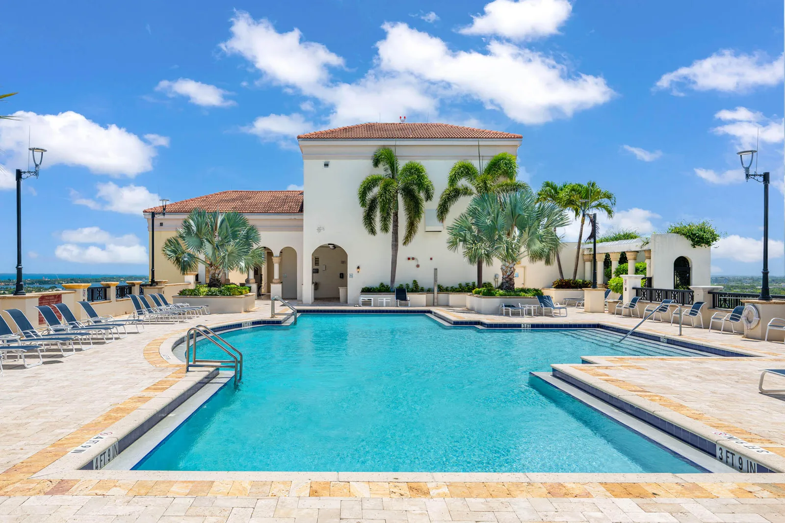 One City Plaza Condo