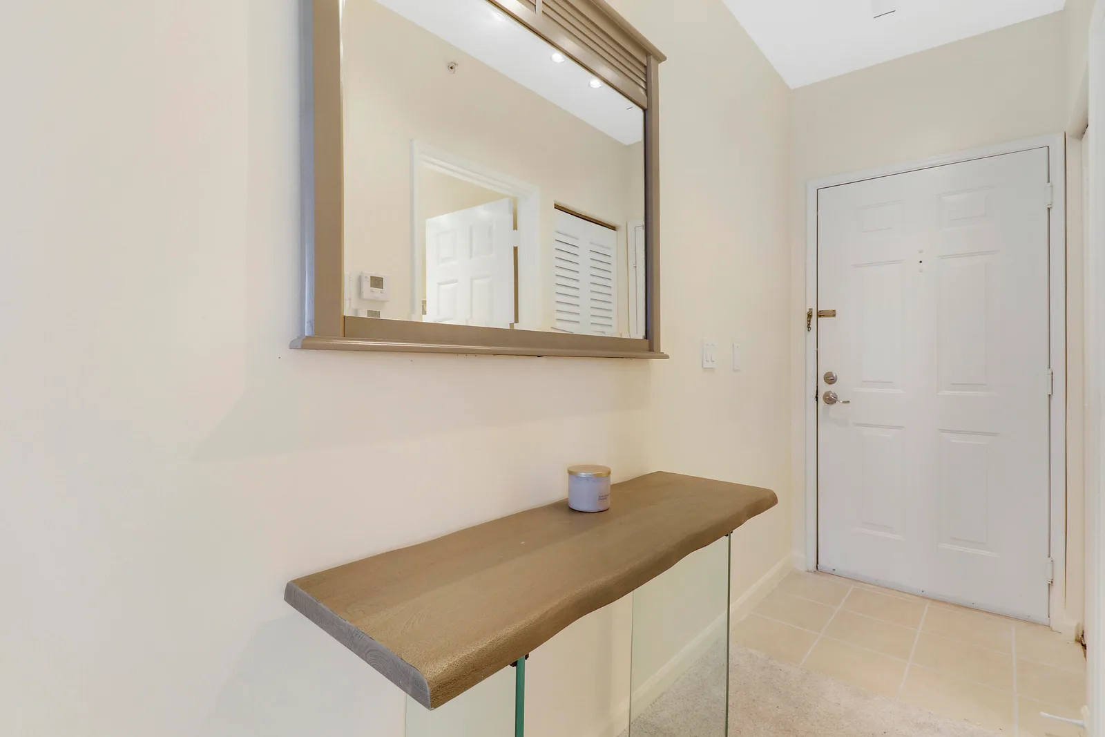 Courtyards In Cityplace Condo