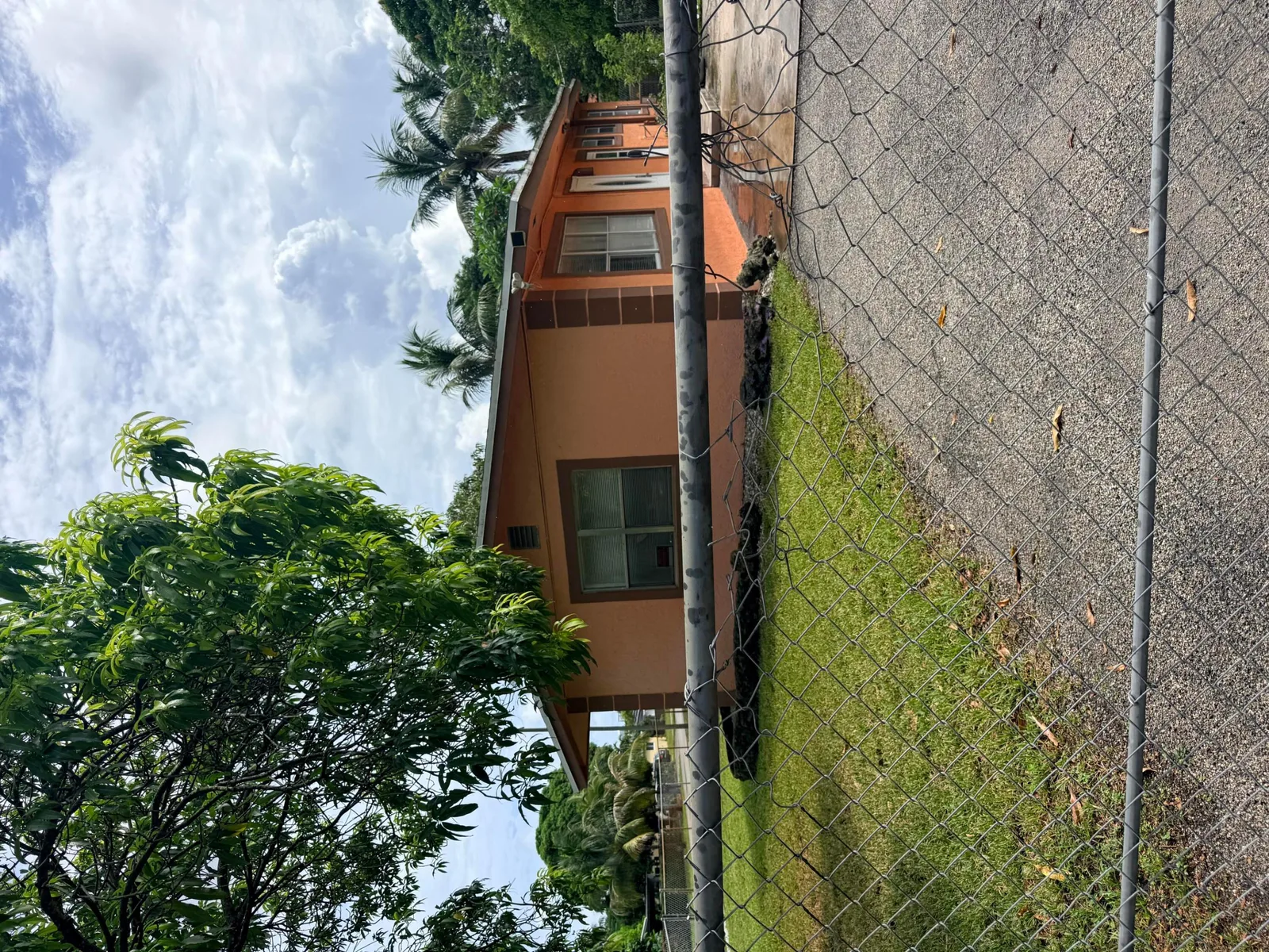 Lauderdale Villas