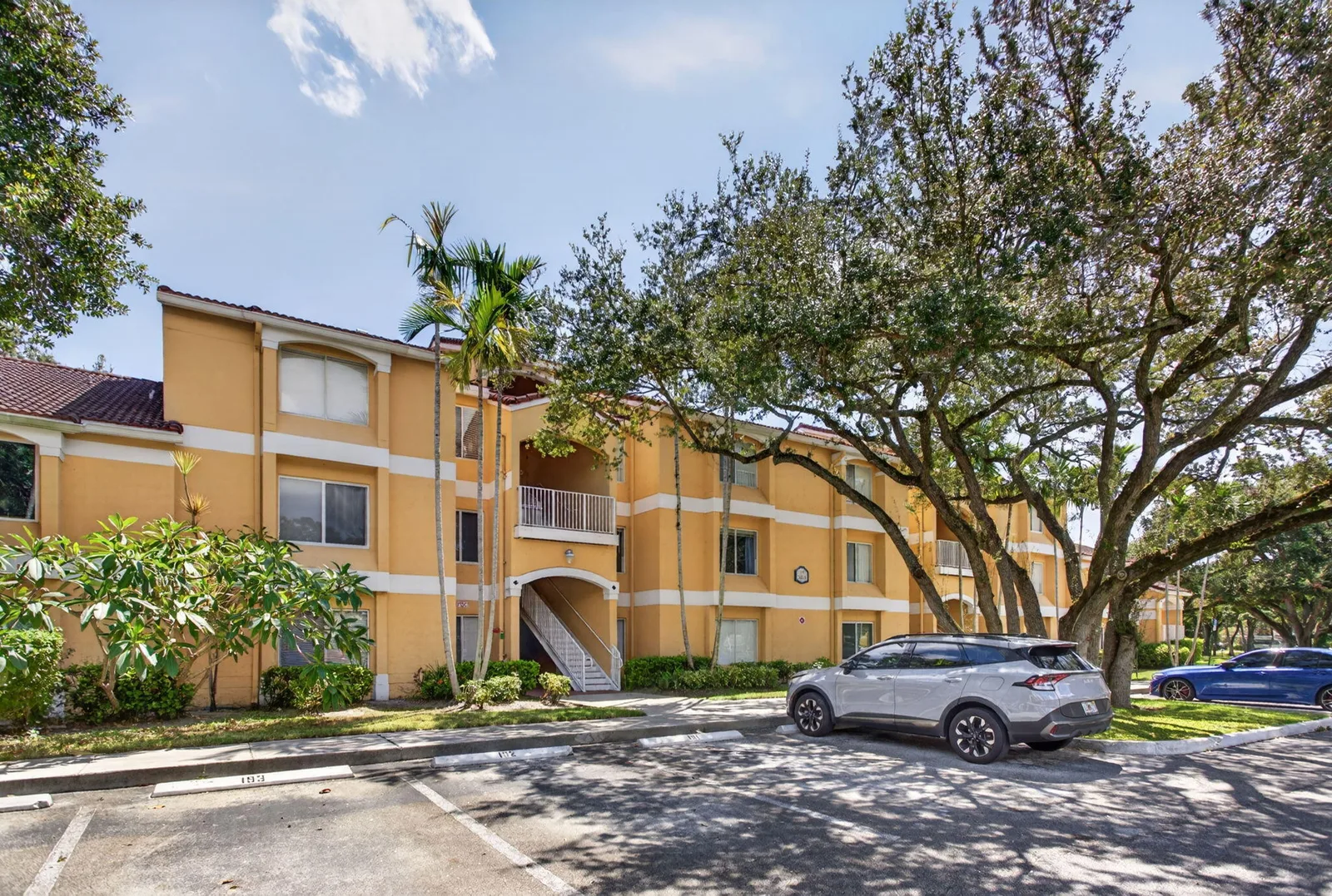 Sailboat Pointe Condo
