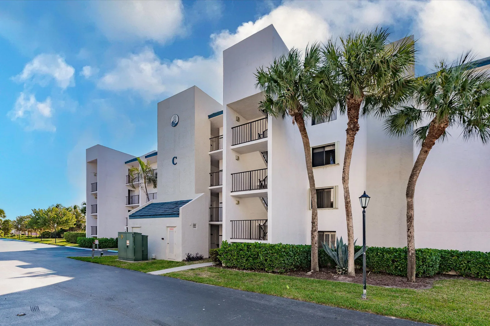 Sea Rise Condo
