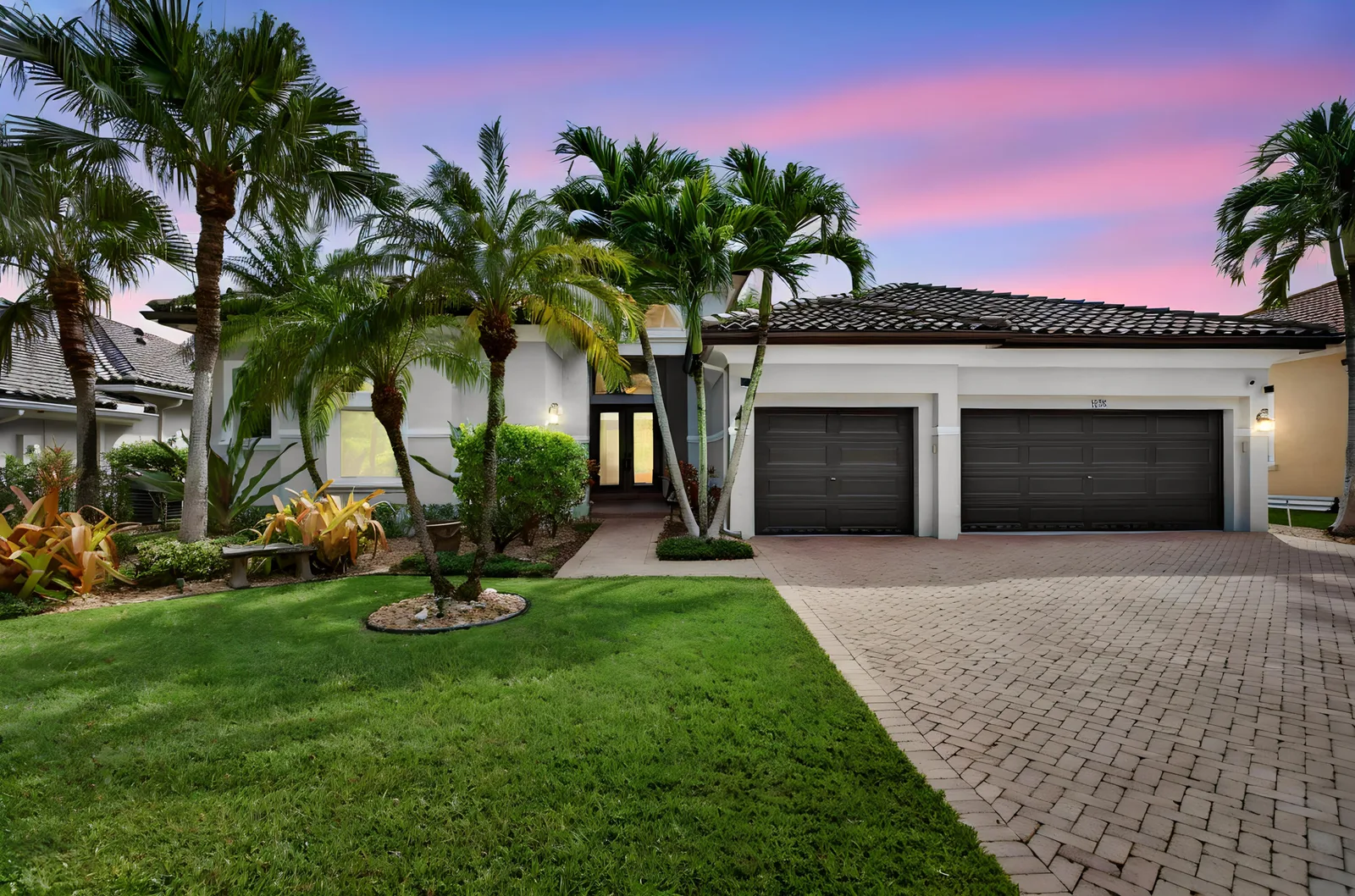 Wyndham Lakes West
