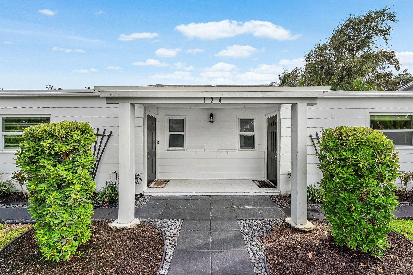Lakeside Point Add To Lantana