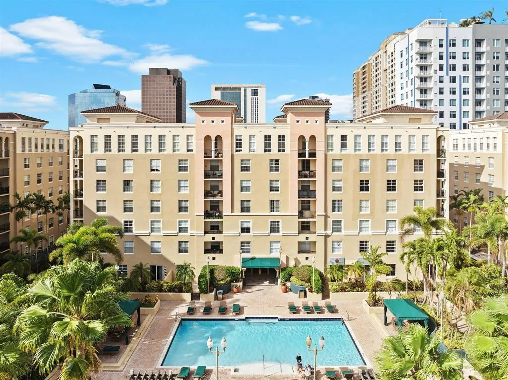 Las Olas By The River Condo