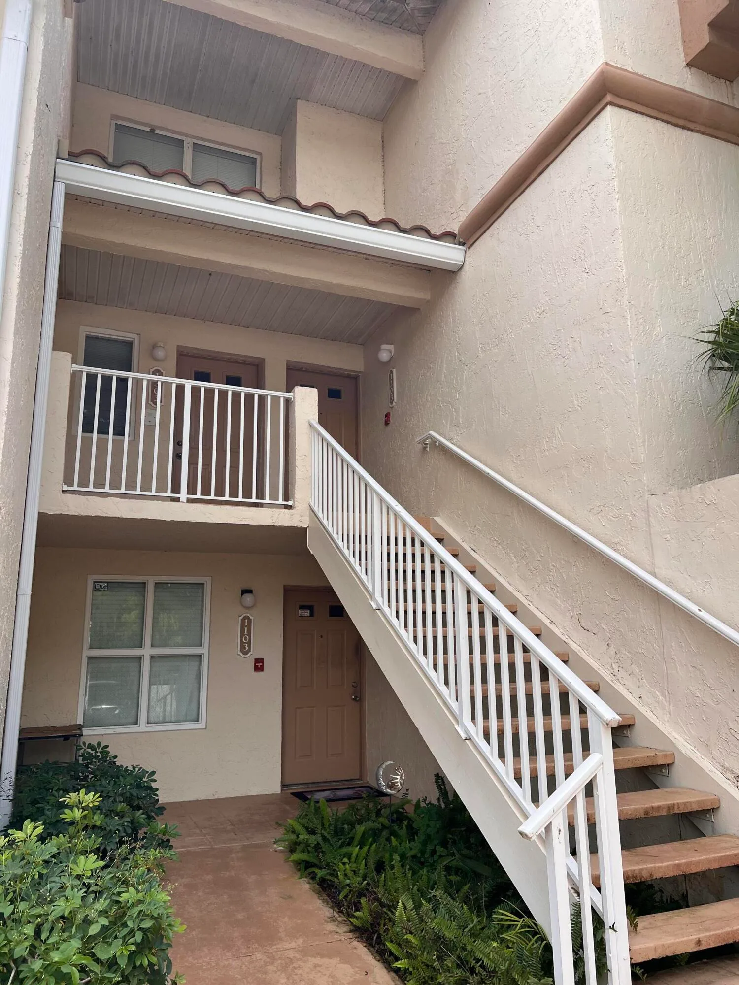 Sterling Villages Of Palm Beach Lakes Condo