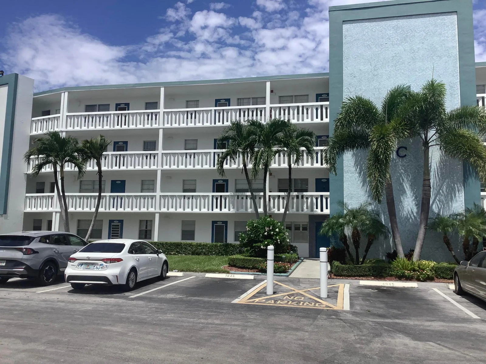 Exeter At Century Village Condo