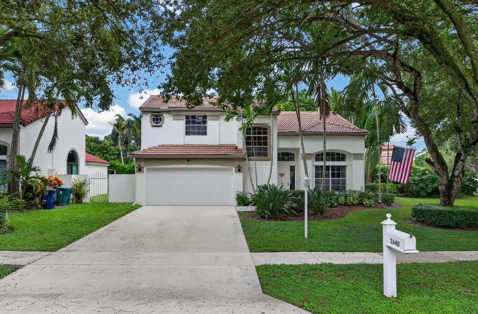 Embassy Lakes