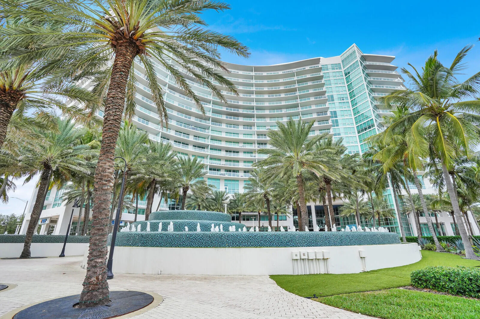 Plaza At Oceanside