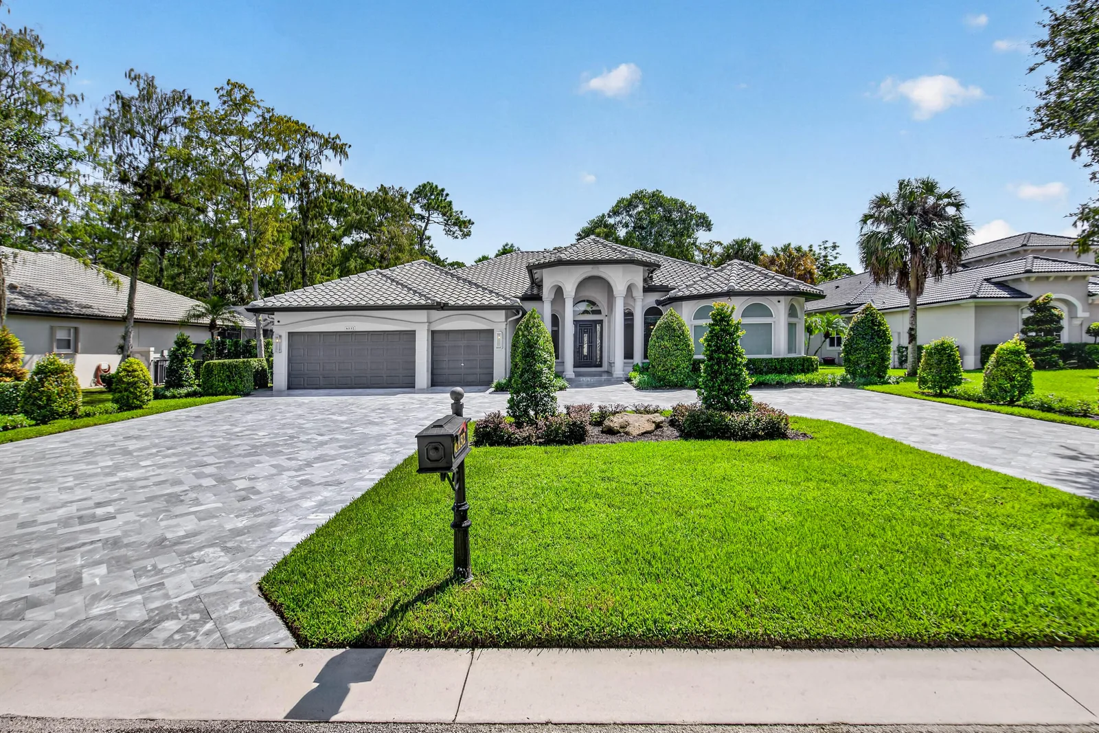 Grand Cypress Estates