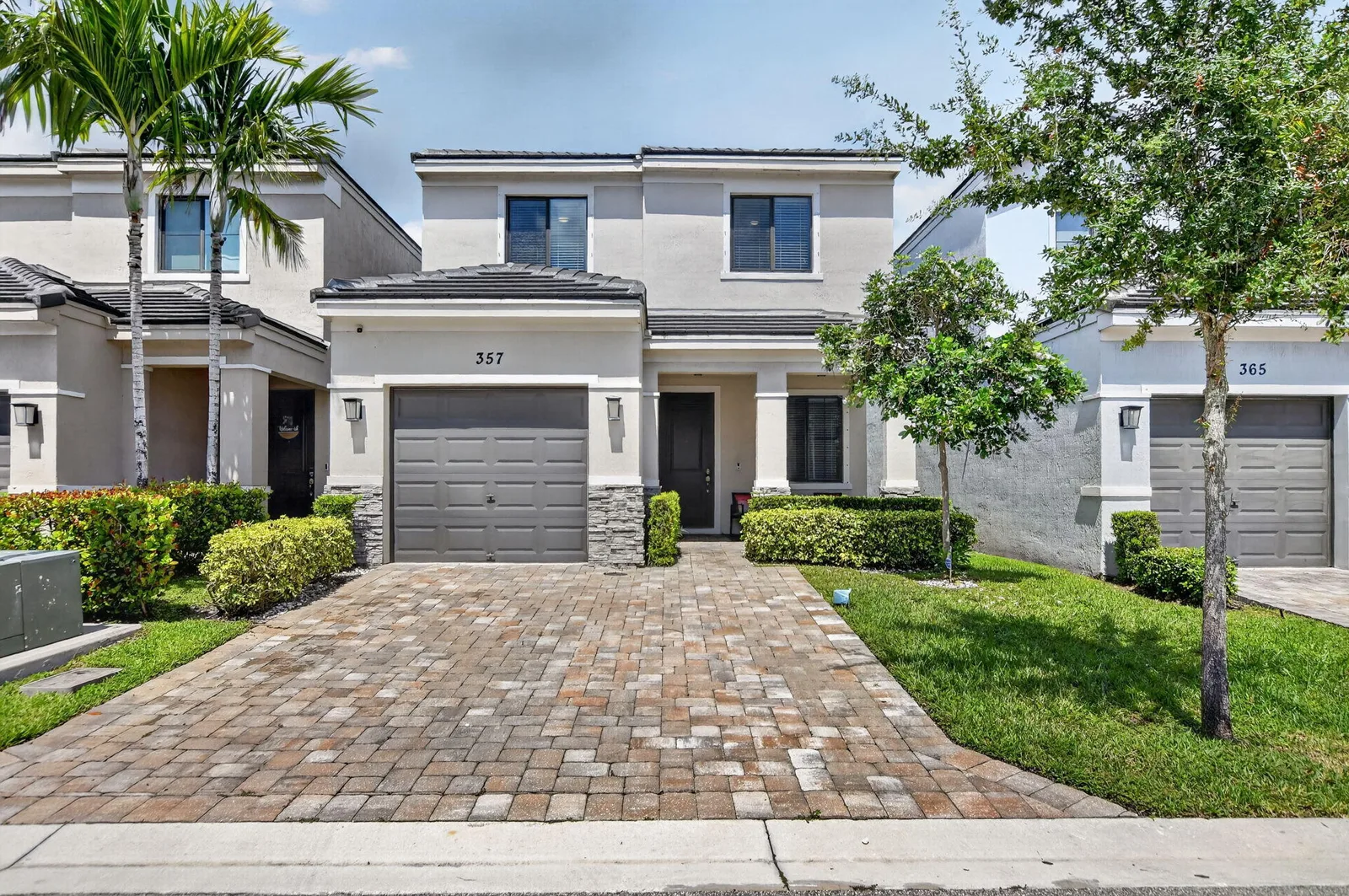 Residences At Palm Aire