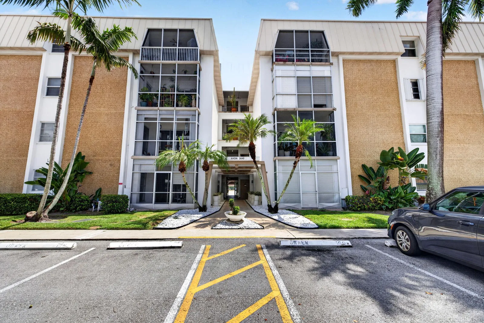 River Shores Condo