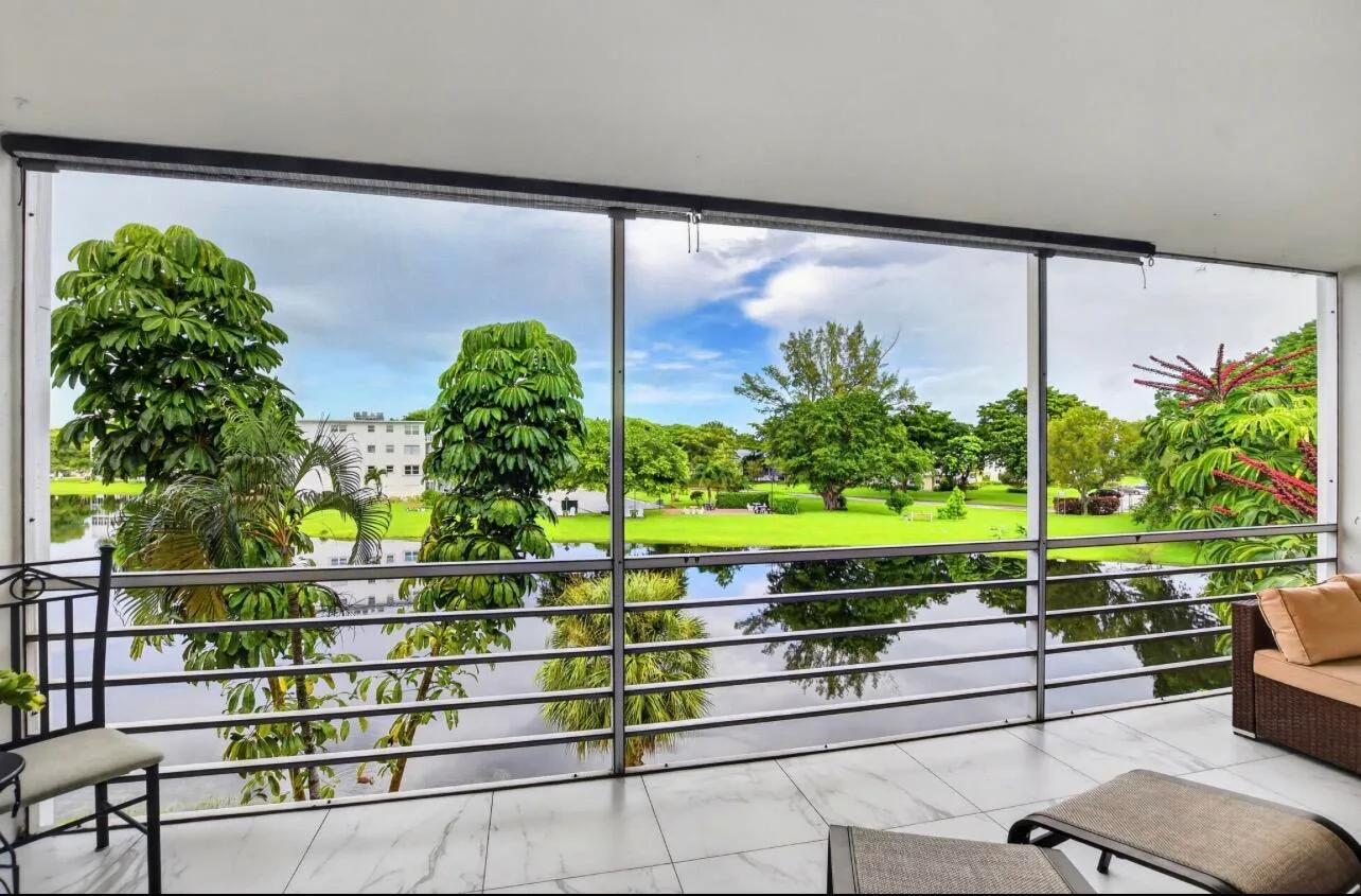 Cambridge F Condo