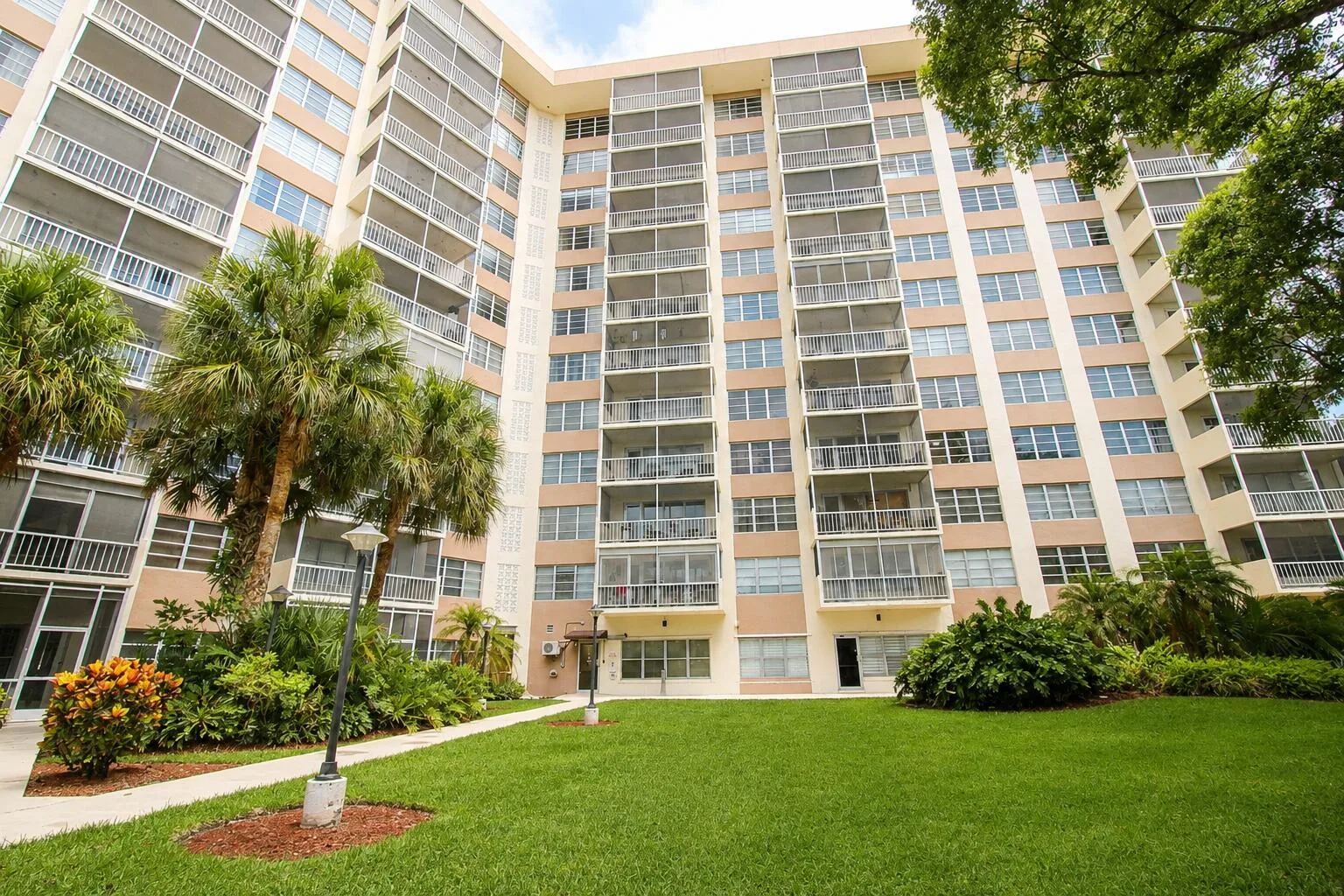Country Club Towers