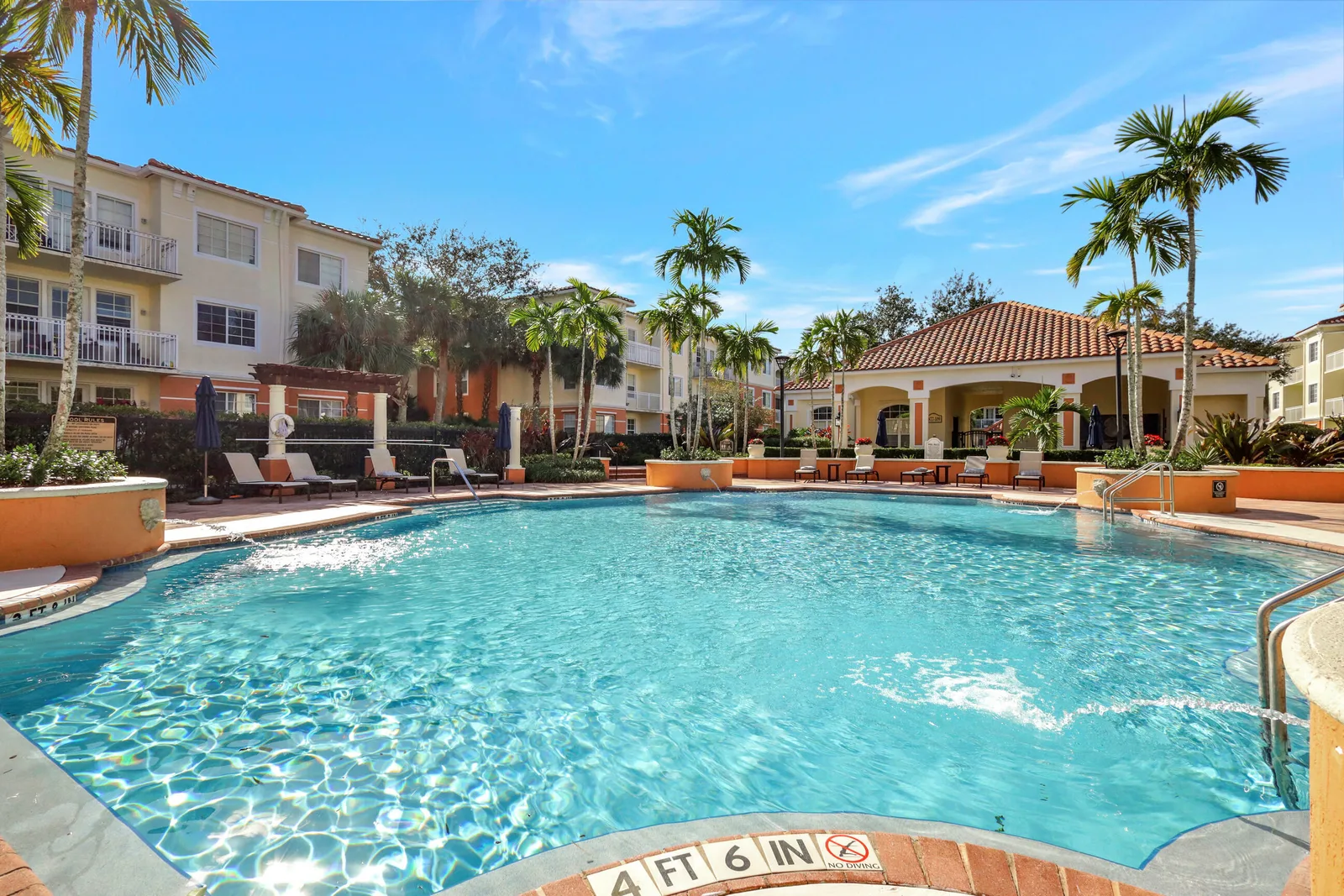 Mezzano Condo