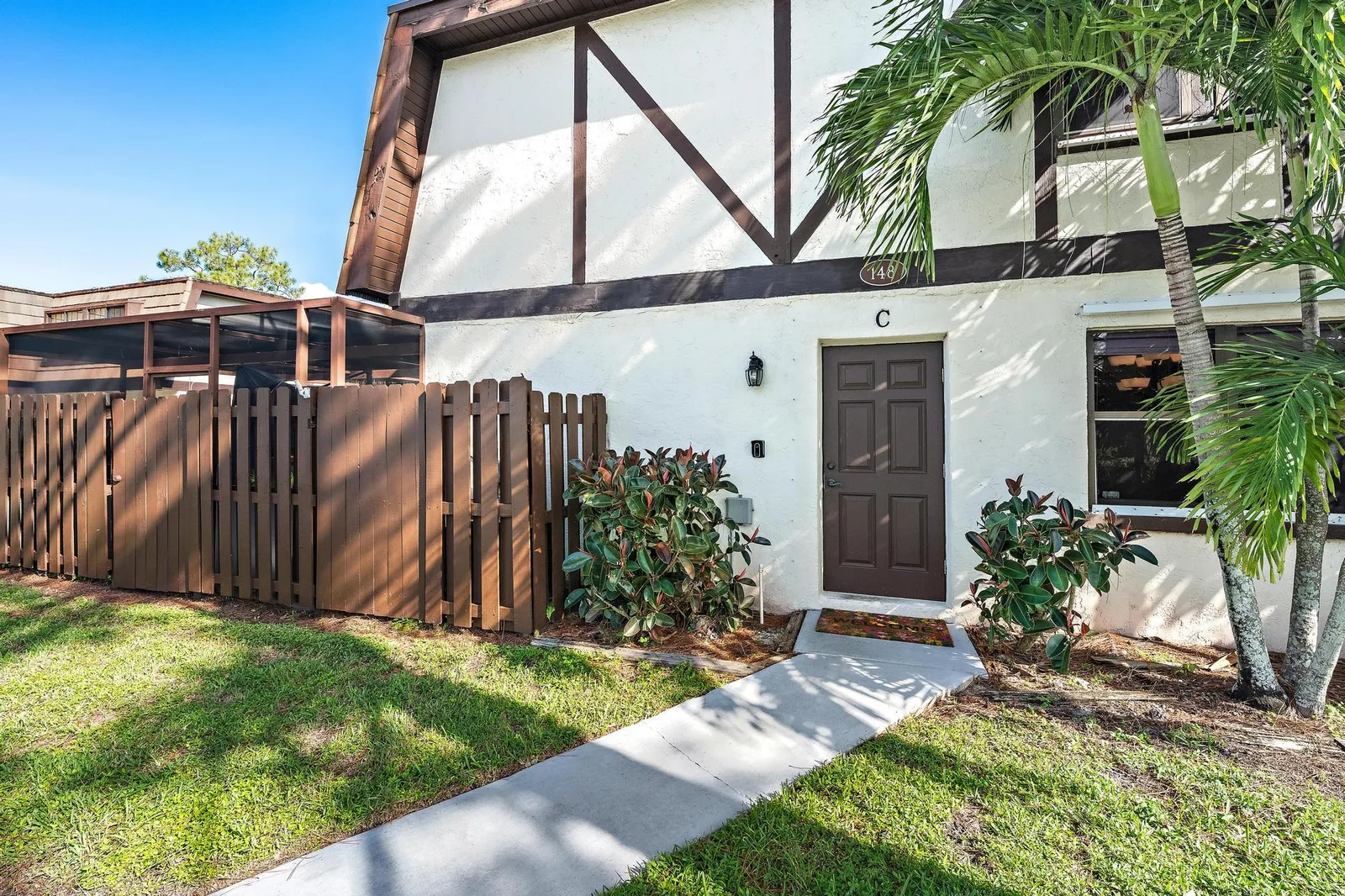 Weybridge Townhomes