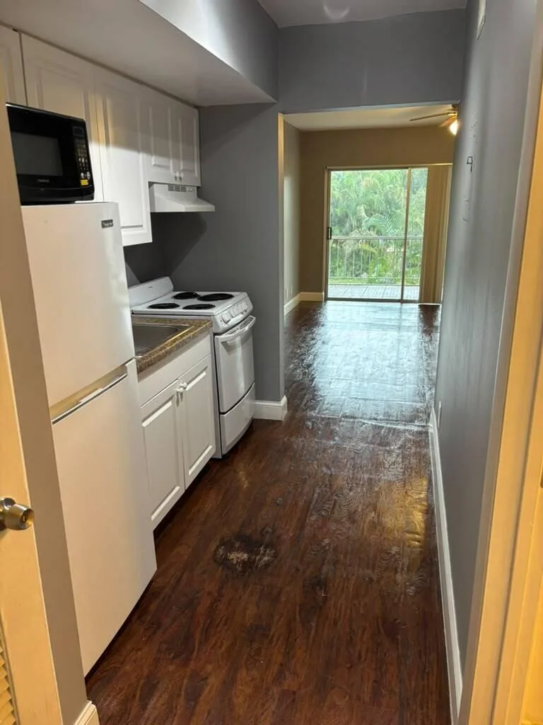 Spanish Oaks Condo