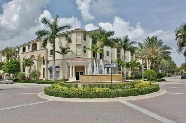 San Raphael Condo