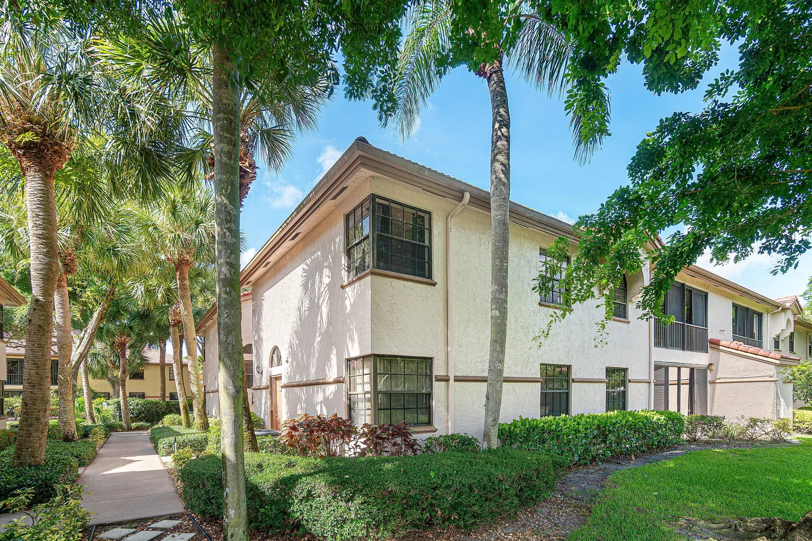 Diamante Village Condo