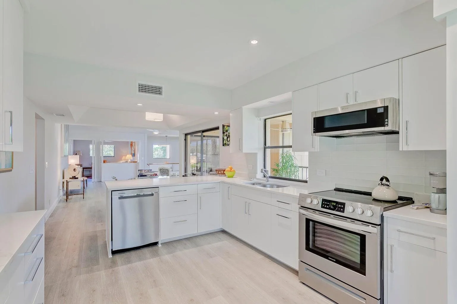 Waterbend At Jonathans Landing Condo