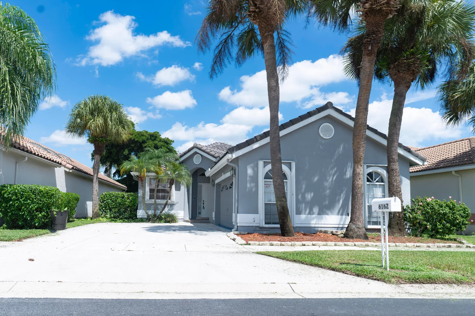 Sawgrass Lakes Homes