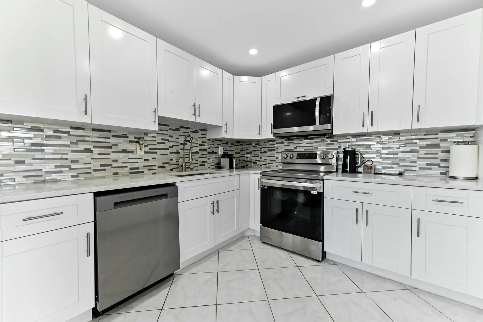 Kings Point Burgundy Condos