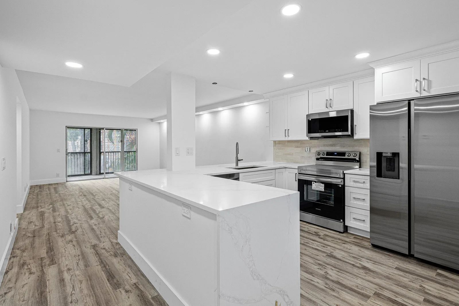 Huntington Lakes Sec One Condos