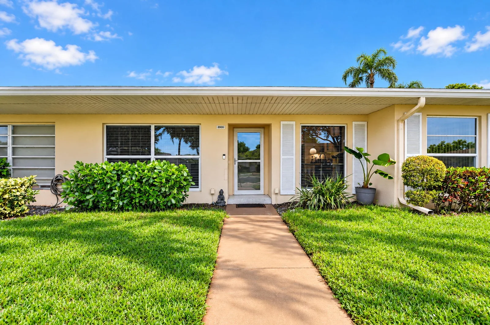 Boca Lakes Condo