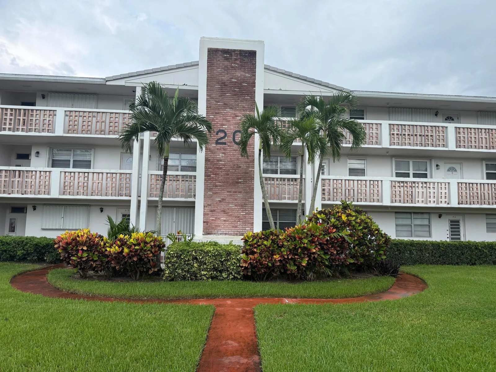 Palm Royal Apts Inc Condo