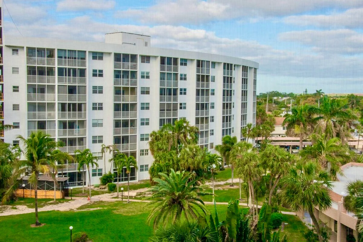 Garden-aire Village