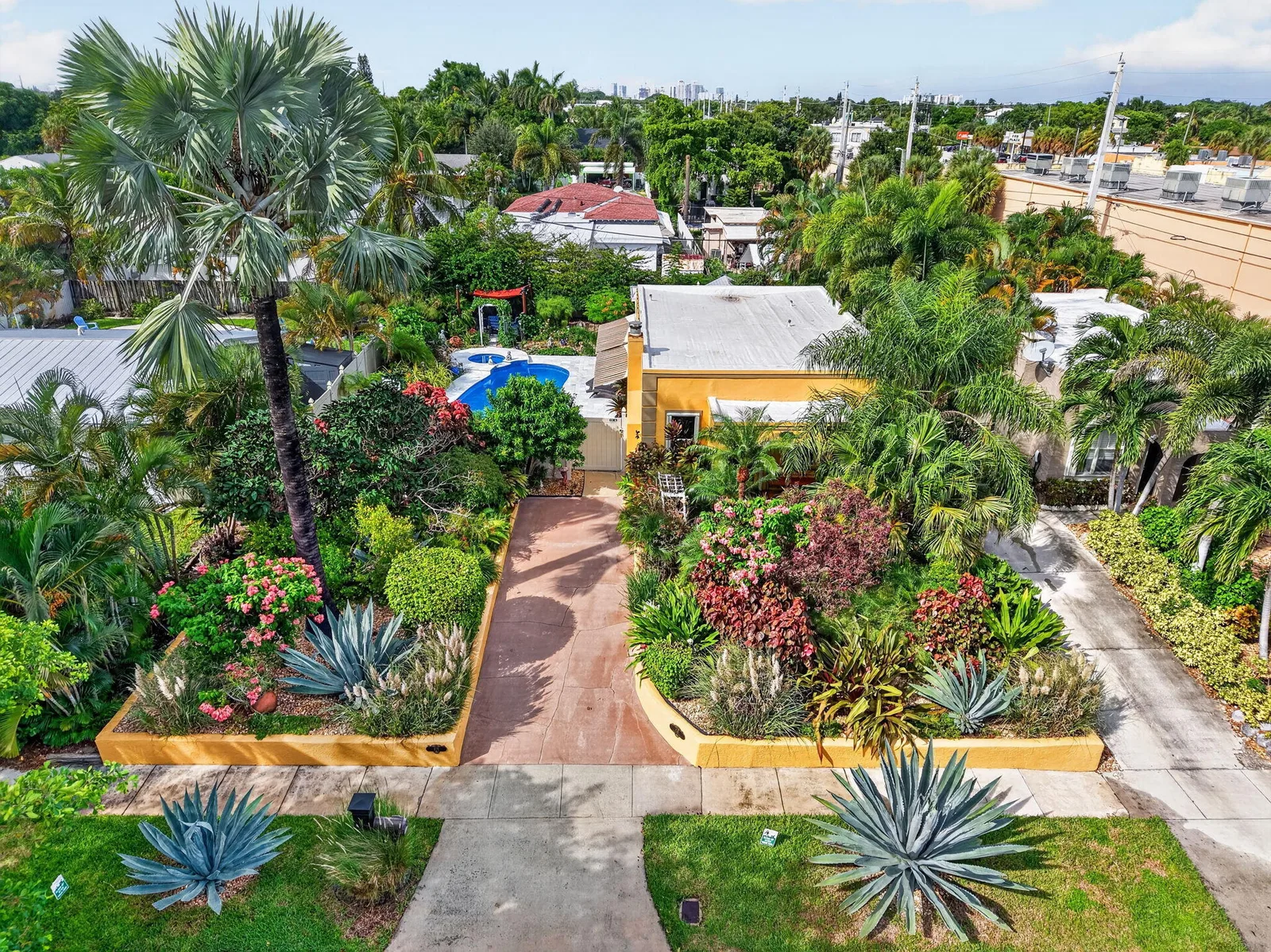 Colonial Estates