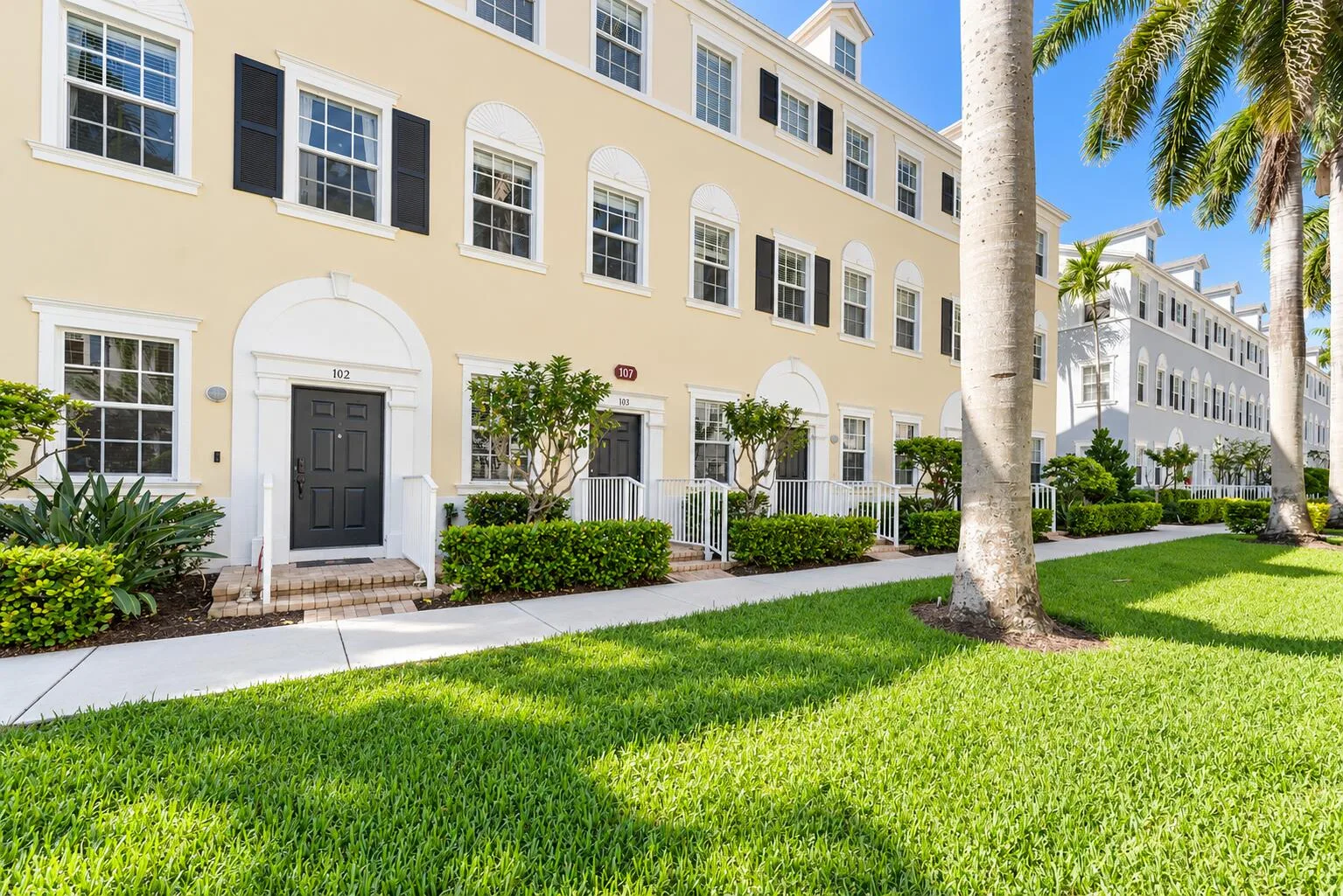 Sandpiper Cove At Botanica Condo