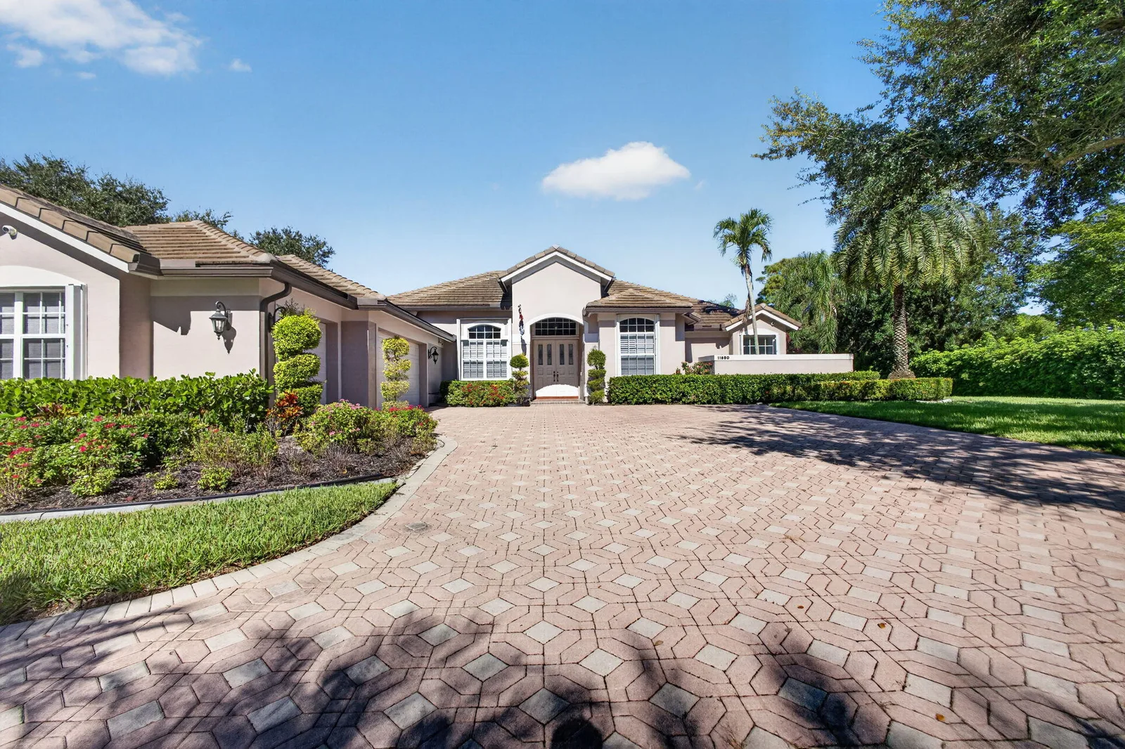 Stonewal Estates