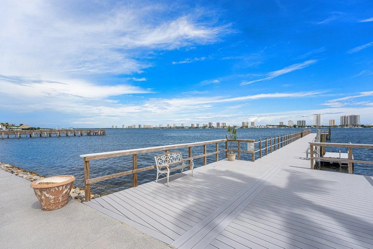 Lake Harbor Cove Condo