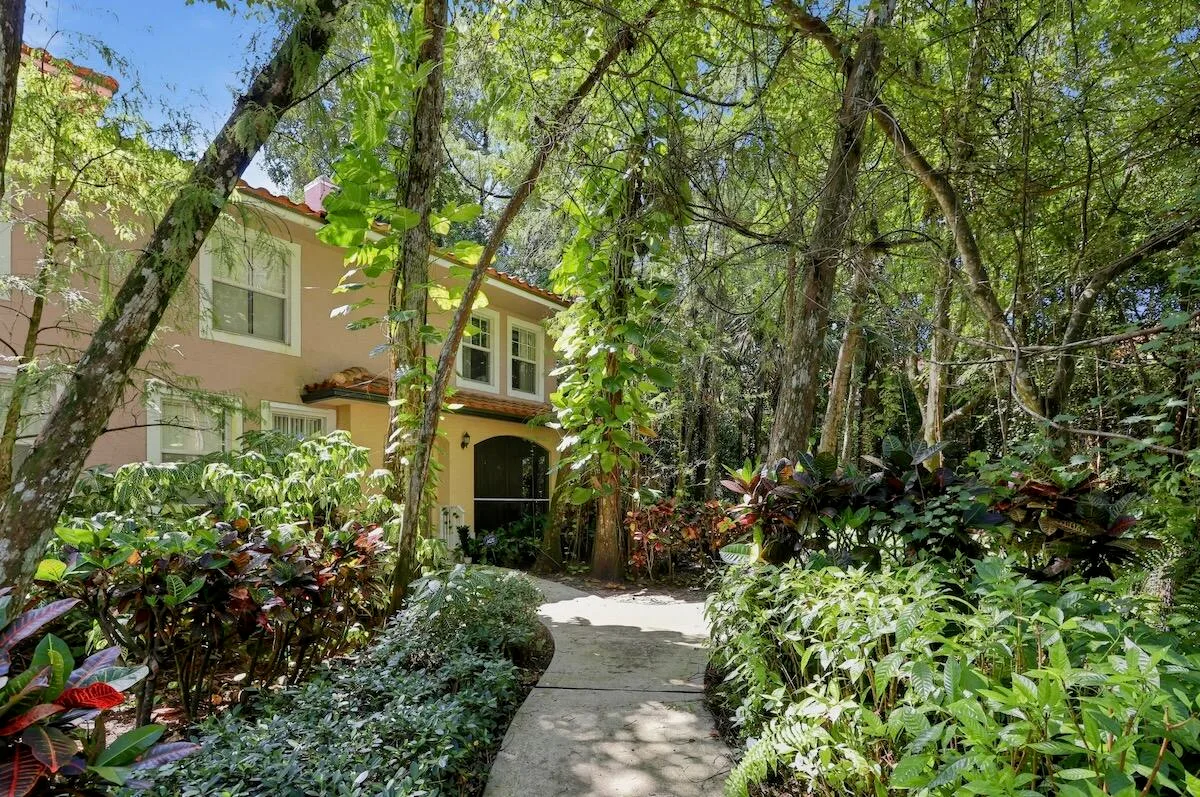 Cypress Pointe At Coral Springs