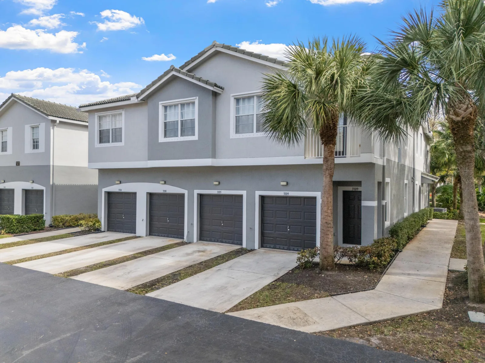 Magnolia Bay Condomimium