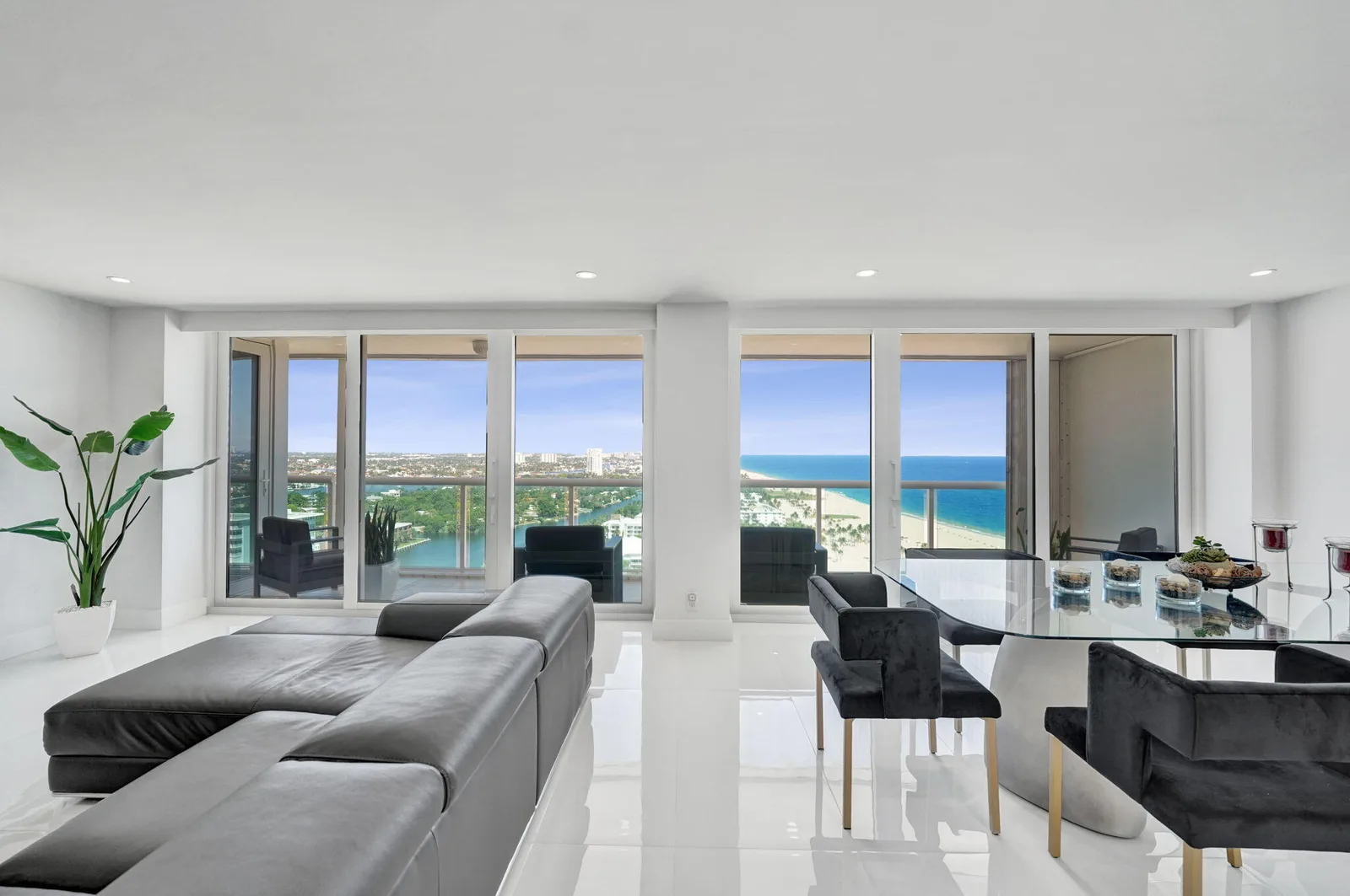 Point Of Americas Condo