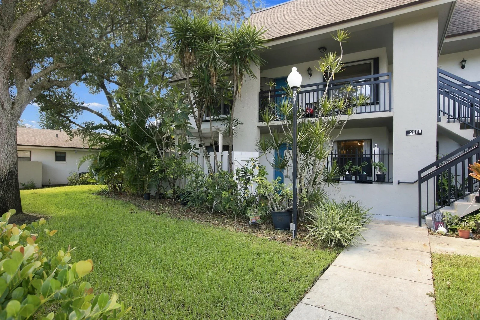 Delray Oaks Condo