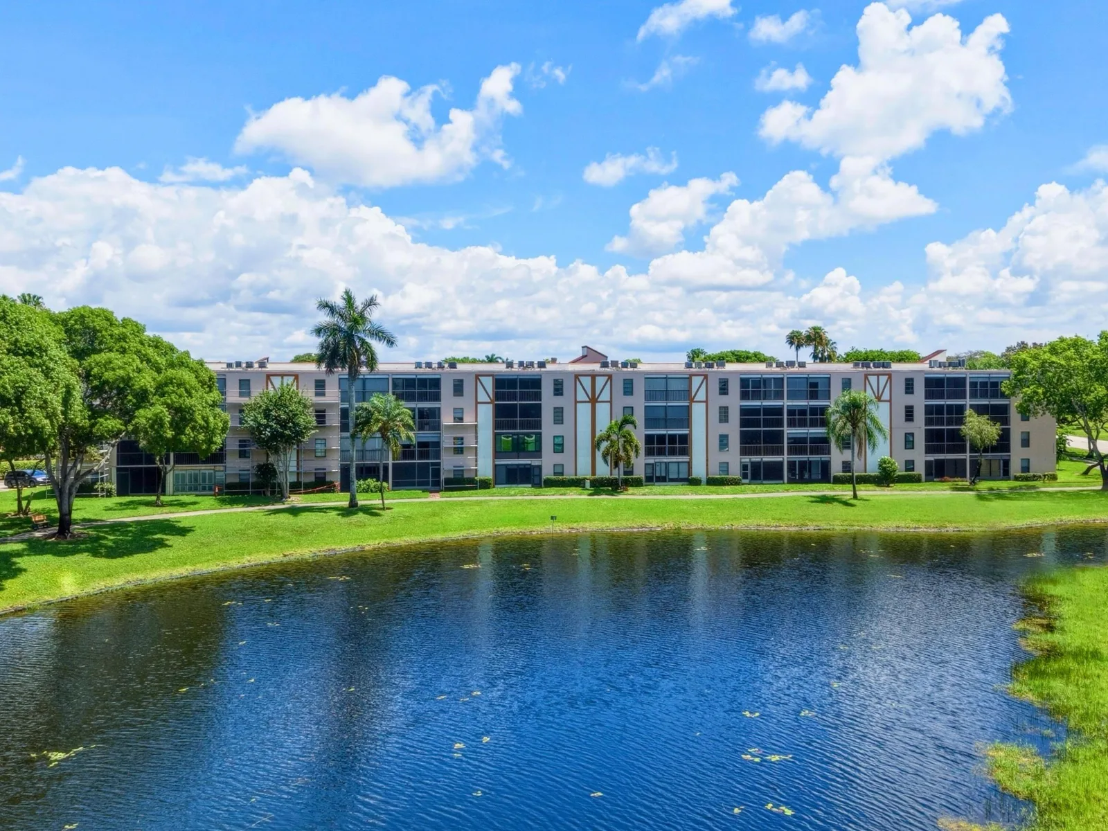 Huntington Lakes