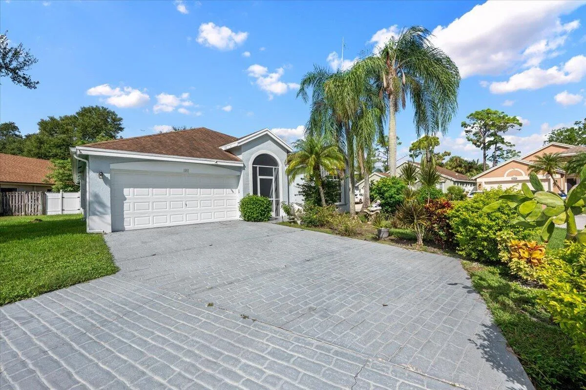 Saratoga At Royal Palm